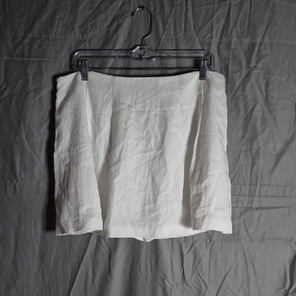 A New Day Elegant White Garment - Picture 4 of 4